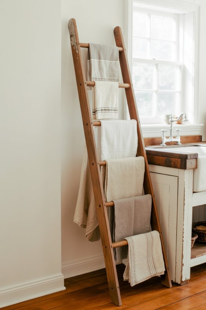 Ladder Storage for Kitchen Towels