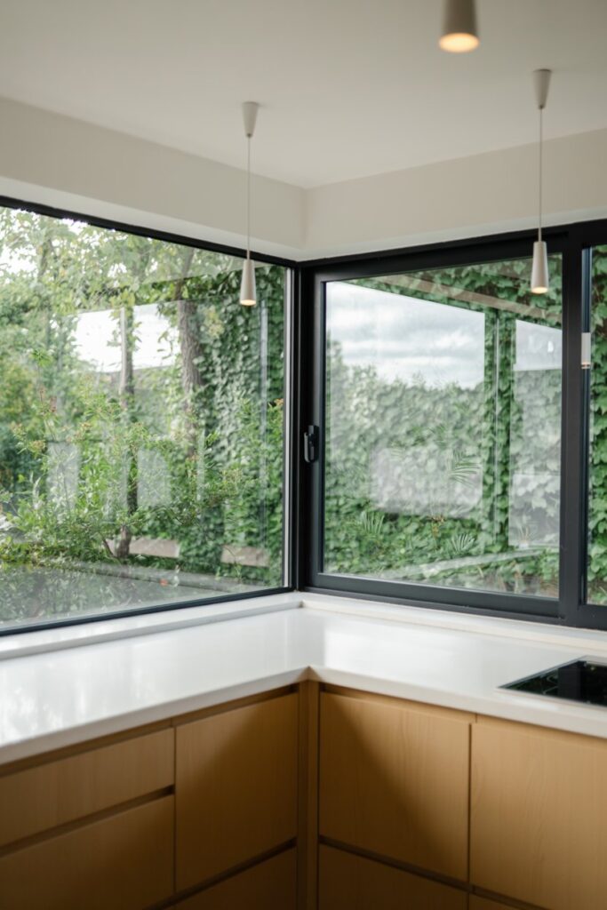 Corner Window with Minimal Frame