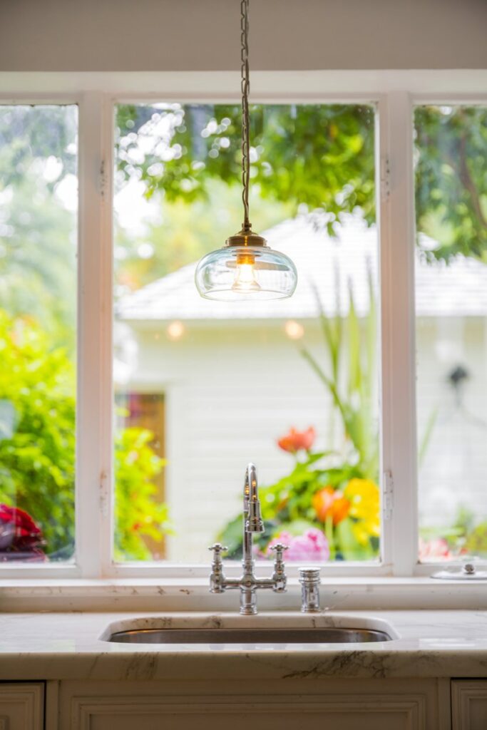 Mini Pendant Light Centered in the Window